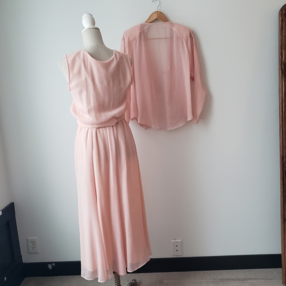 Vintage Ensemble - Picture 3 of 13